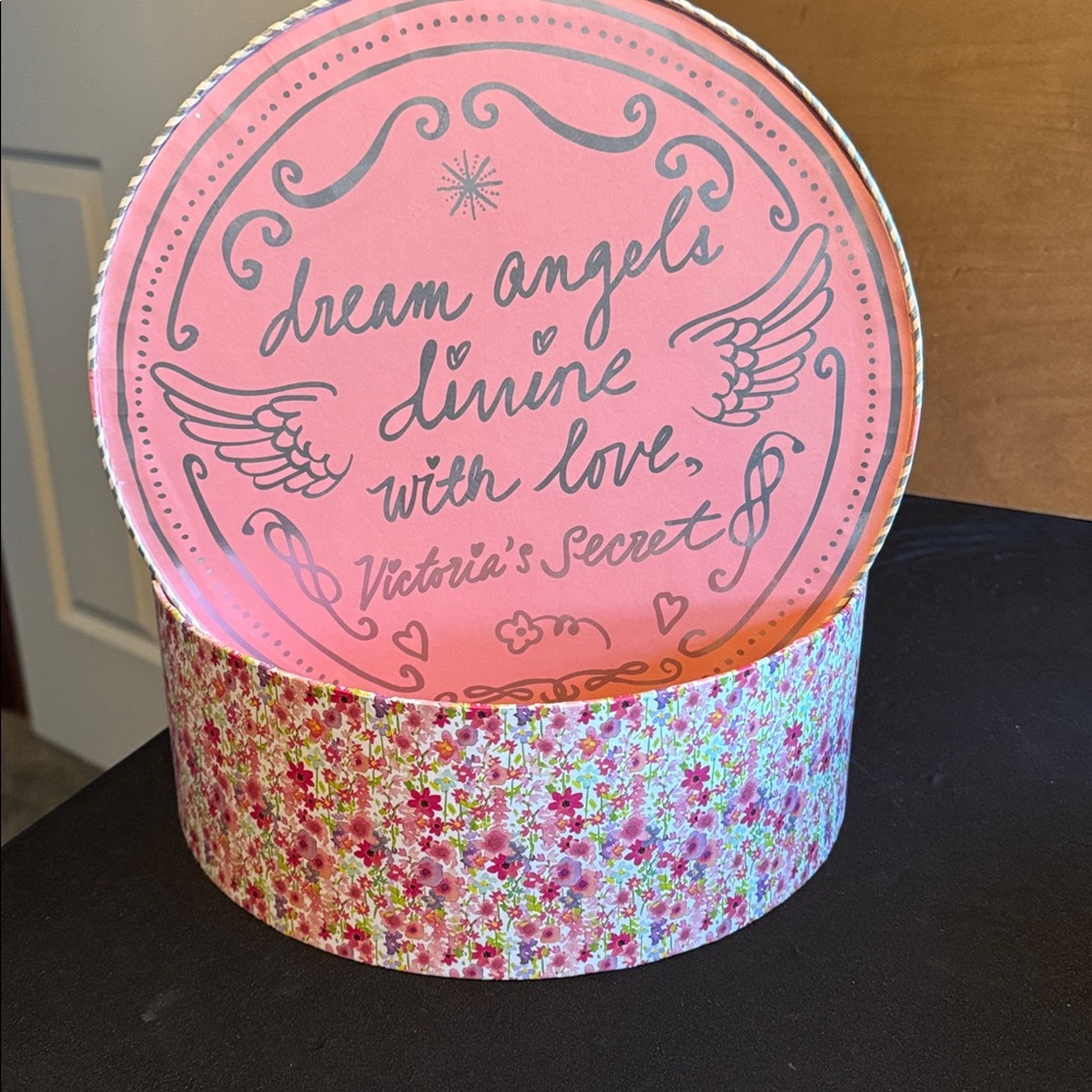 Victoria's Secret Box Storage Sets - Picture 8 of 12